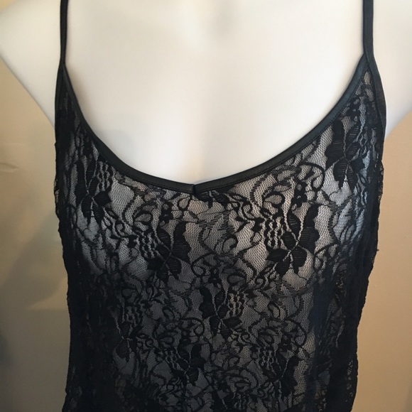 Guess x2 Lace Tops - Picture 4 of 7